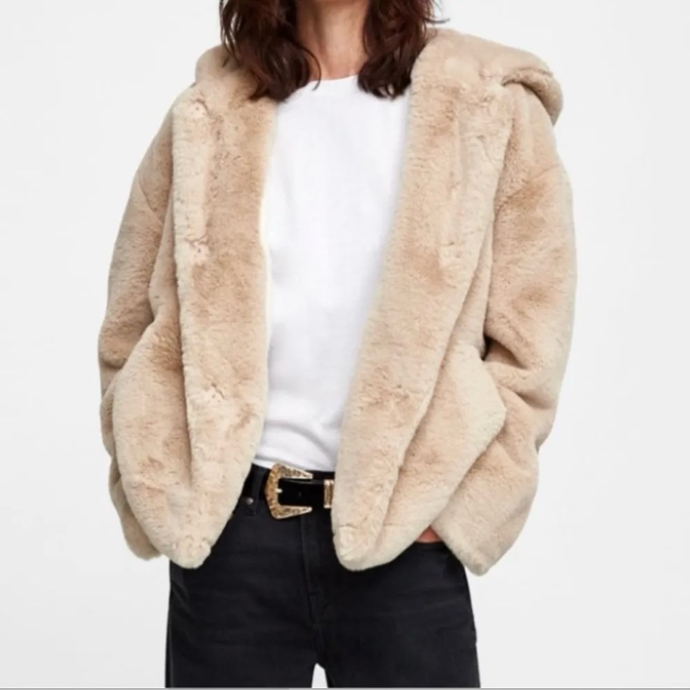 Faux fur ULTRA soft cropped coat by Zara. This is so cute on!